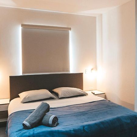 Gray Door Apartments - Adults Only شاطئ بالم المظهر الخارجي الصورة