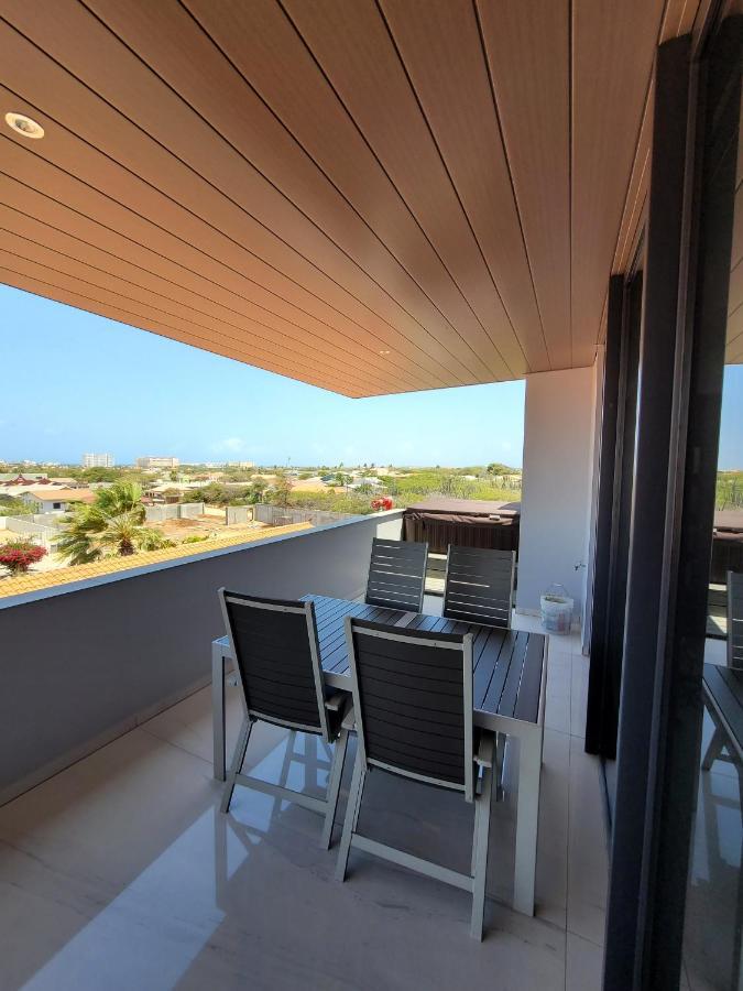 Gray Door Apartments - Adults Only شاطئ بالم المظهر الخارجي الصورة