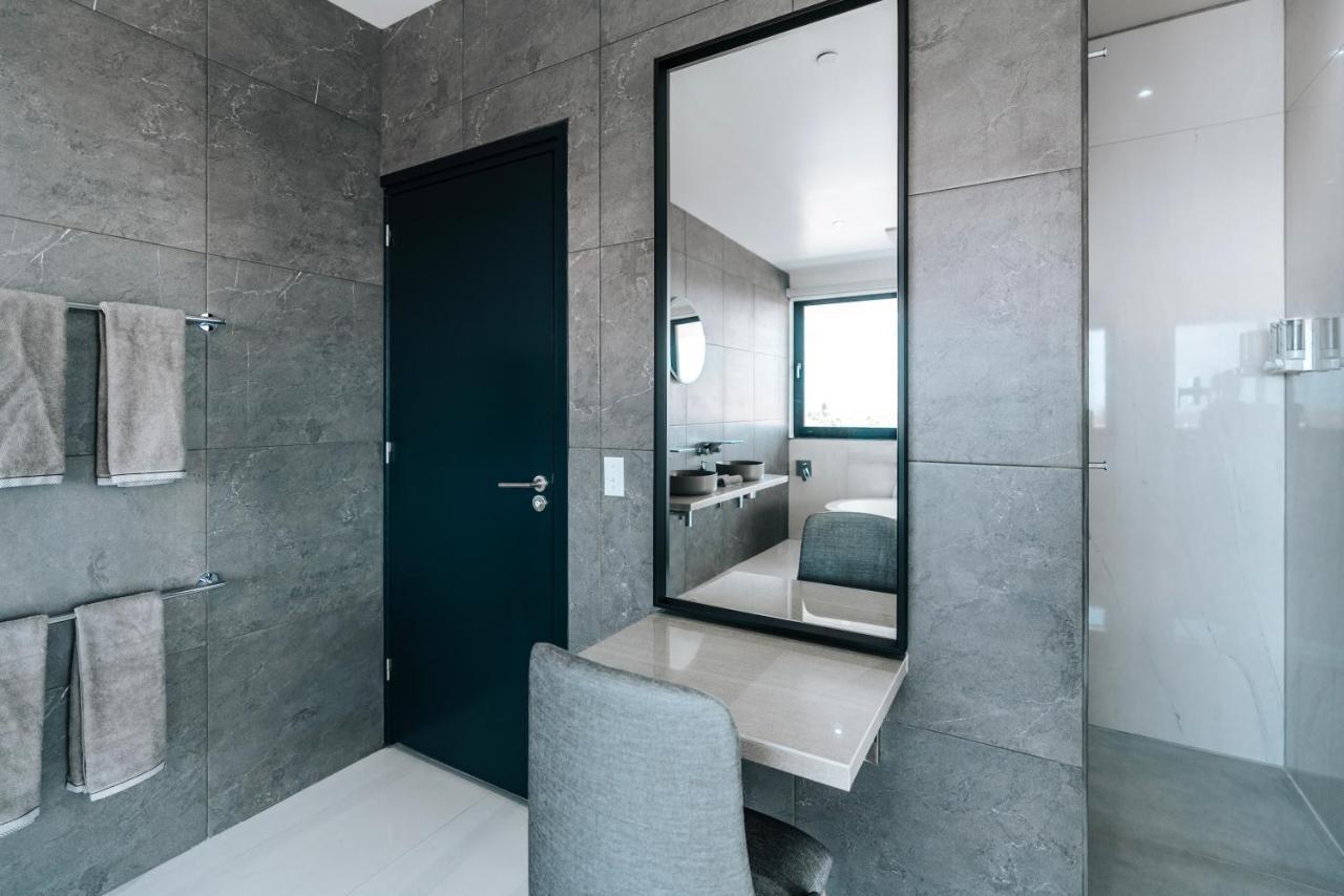 Gray Door Apartments - Adults Only شاطئ بالم المظهر الخارجي الصورة