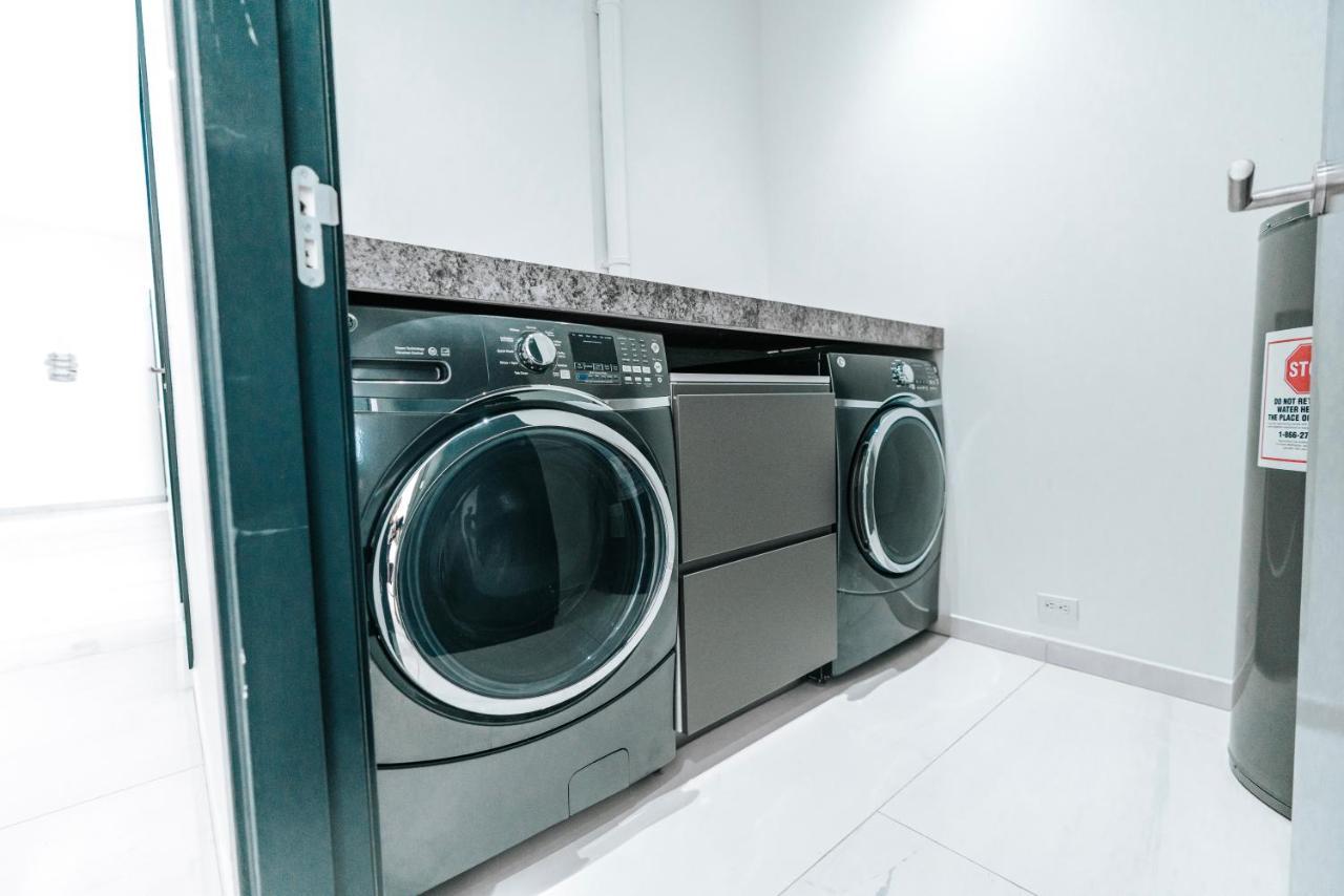 Gray Door Apartments - Adults Only شاطئ بالم المظهر الخارجي الصورة